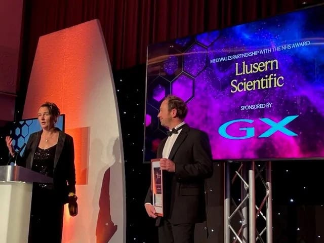 Llusern win at MediWales Awards 2022 cropped